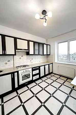 Продаж Квартира 2-кімнатна, 8/9 поверх на Чорновола, 11 Ивано-Франковск