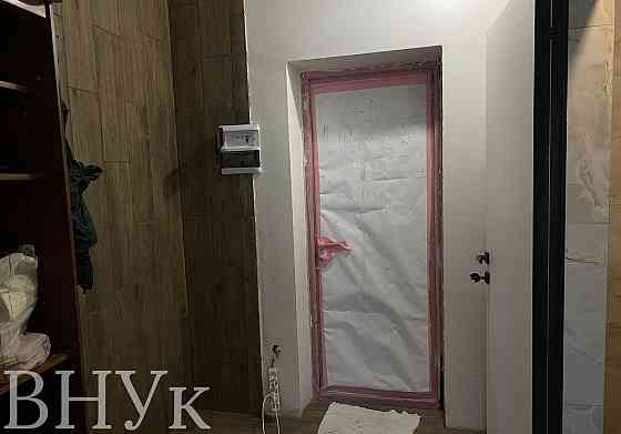 Продаж Квартира 1-кімнатна, 3/4 поверх на Сергія Мартина, 4 Uzhhorod