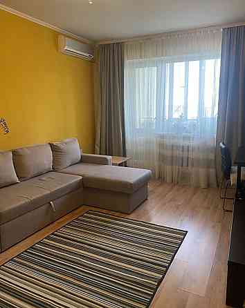 2-кімнатна, просп. Академіка Корольова 12. Святошинский. Kiev