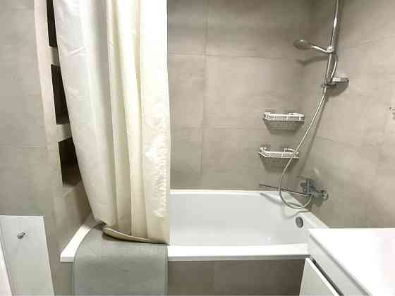 Продаж Квартира 2-кімнатна, 1/9 поверх на Білоруська вул. вул., д. 30А Київ