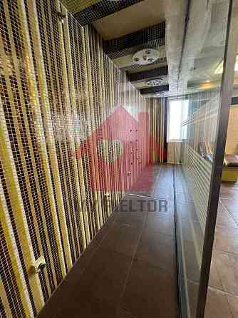 Продаж торгове приміщення на Толстого Л. поверх - 1/2 Uzhhorod