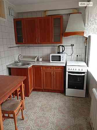 Оренда Квартира 2-кімнатна, 6/10 поверх на бул. Лесі Українки, 28 Kiev