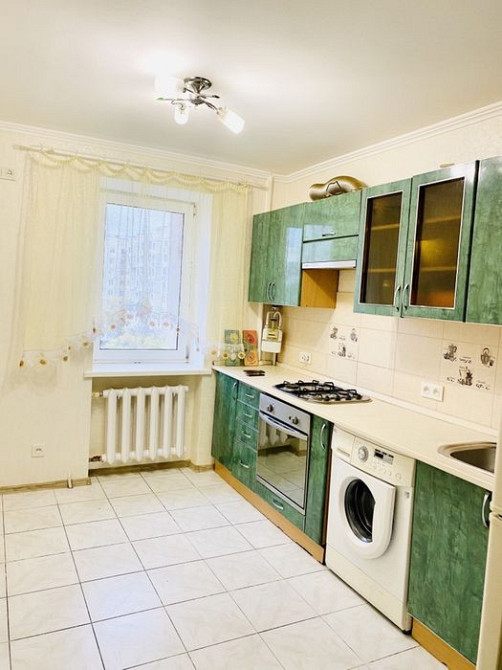 4.-комнатная  квартира в Киевском р-не по ул. Ильфа и Петрова/Вильямса Одеса - фото 1