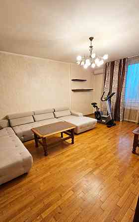 Продаж Квартира 3-кімнатна, 7/16 поверх на Валерія Лобановського вул., д. 126Г Київ