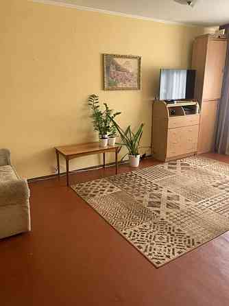 Оренда Квартира 1-кімнатна, 5/9 поверх на Барського, 7А Киев