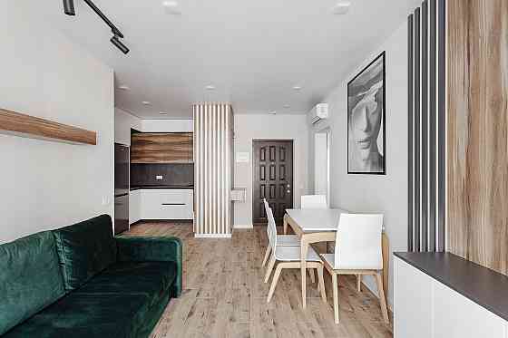 Продаж Квартира 2-кімнатна, 10/19 поверх на Жемчужная, 57 Одесса