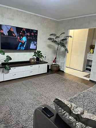 Продаж Квартира 3-кімнатна, 10/10 поверх на вул. Жадова Кропивницький