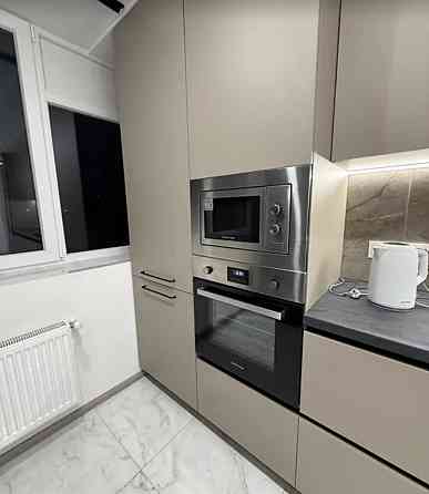 Продаж Квартира 3-кімнатна, 4/9 поверх на вул. Пирогова Тернопіль