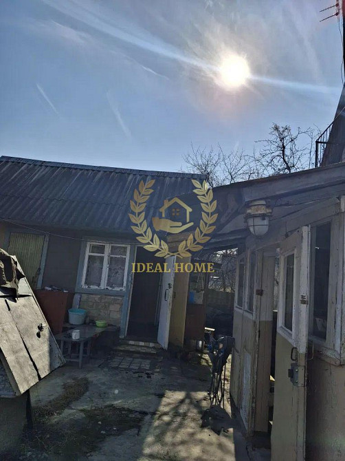 Дача Шибене поруч ліс і озеро  - фото 12