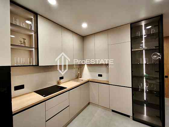 Продаж Квартира 1-кімнатна, 8/20 поверх на вул. Олександра Олеся Kiev