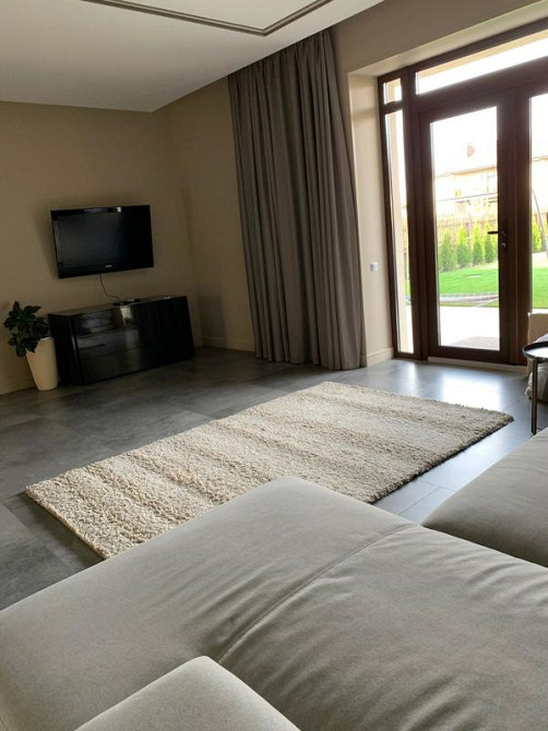 Оренда Квартира 1-кімнатна на Виноградная, 2 Киев - изображение 1