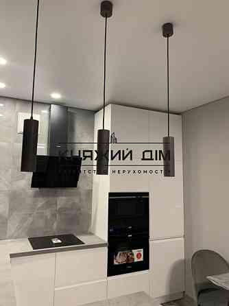 Оренда Квартира 1-кімнатна, 19/25 поверх на Днепровская Набережная Киев