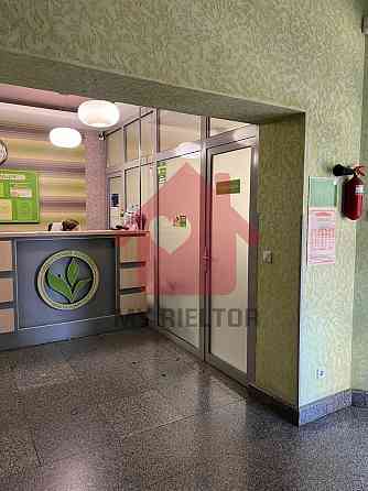 Продаж торгове приміщення на Толстого Л. поверх - 1/2 Uzhhorod