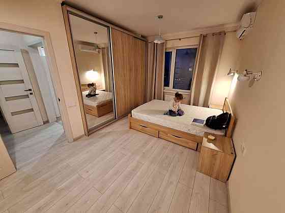 Оренда Квартира 1-кімнатна, 20/25 поверх на Гмирі, 12б Киев