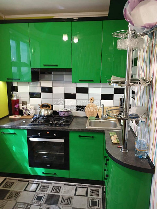 Продаж Квартира 3-кімнатна, 6/9 поверх на вул. Соборна Балаклея - изображение 5