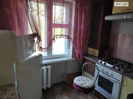 Оренда Квартира 1-кімнатна, 2/5 поверх на проспект Соборності, 5б Киев