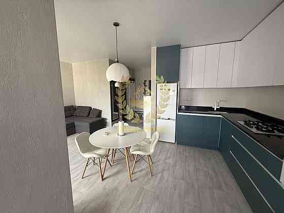 Продам гарну квартиру-студію в Софіївській Борщагівці. 