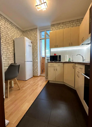 Оренда Квартира 2-кімнатна, 13/16 поверх на вул. Степана Рудницького, 3/7 Київ