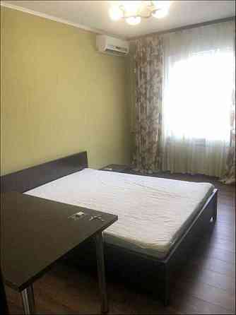 Оренда Квартира 1-кімнатна, 15/20 поверх на ул. Григория Ващенко Київ