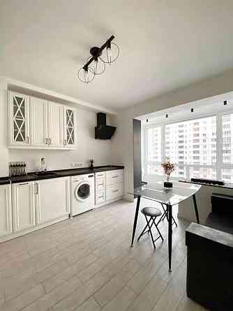 Оренда Квартира 1-кімнатна на Здолбуновская ул., 13 Киев