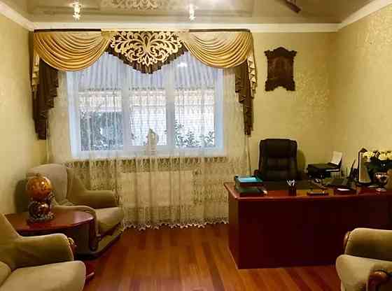 Продаж 2-поверховий Будинок з ділянкою 6 сот 309 кв.м 7+ кімн. на Мальованка Zhytomyr