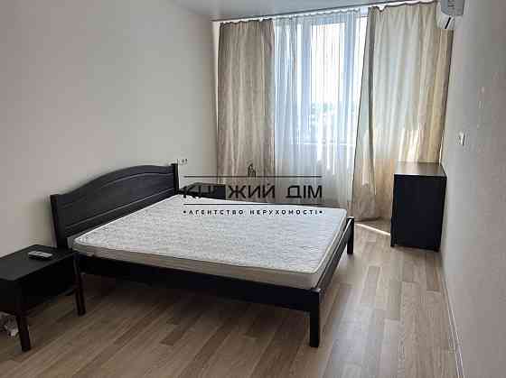 Оренда Квартира 1-кімнатна, 6/25 поверх на Завальная ул. Киев