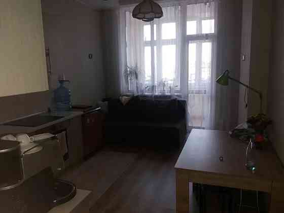 Оренда Квартира 1-кімнатна, 2/25 поверх на Драгоманова, 4 Киев