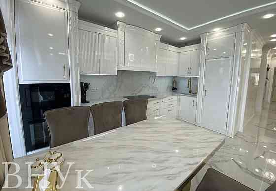 Продаж Квартира 3-кімнатна, 1/2 поверх на Богата Тернопіль