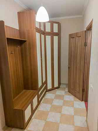 Оренда Квартира 1-кімнатна, 20/25 поверх на Пчілки, 6 Kiev