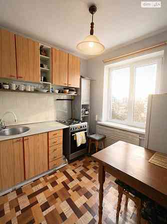 Продаж Квартира 2-кімнатна, 8/9 поверх на Булаховського Академіка вул., д. 30А Киев