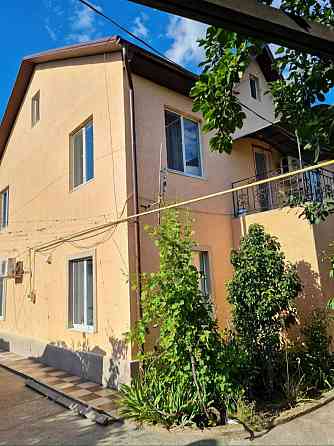 Двухэтажный дом в центре Нерубайского Нерубайське