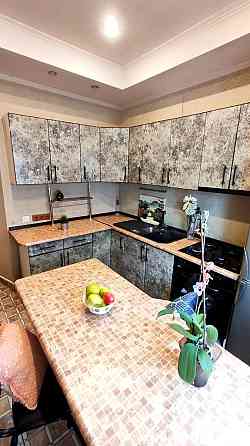 Продаж Квартира 2-кімнатна, 5/5 поверх на Почайнинська вул., д. 52 Київ