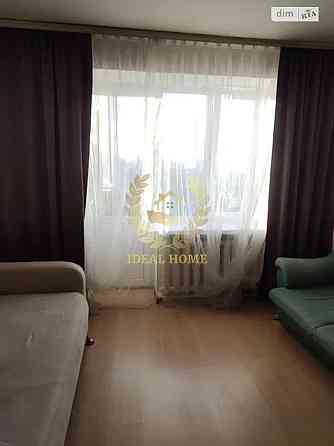 Продаж Квартира 3-кімнатна, 10/12 поверх на Садовского Николая ул., 12 Київ