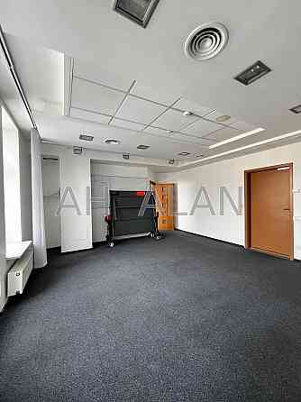 Оренда офісне приміщення на вул. Велика Житомирська приміщень - 3, поверх - 7/11 Київ