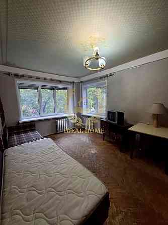 Продаж Квартира 2-кімнатна на Стеценко ул., 2 Киев