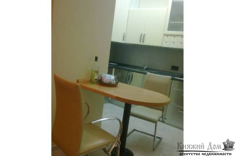 Оренда Квартира 3-кімнатна, 2/8 поверх на вул. Льва Толстого ул./Гетьмана Павла Скоропадського Київ - фото 2