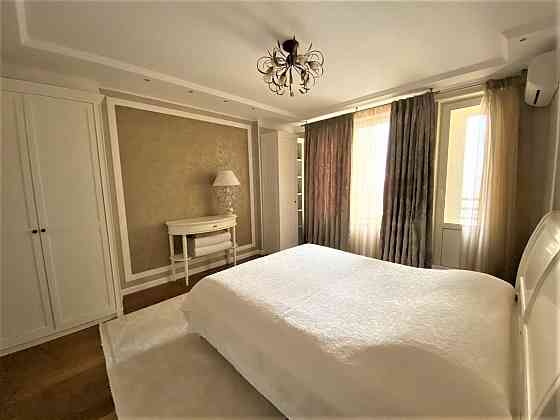 Продаж Квартира 2-кімнатна, 14/25 поверх на Валерія Лобановського вул., д. 6В Киев