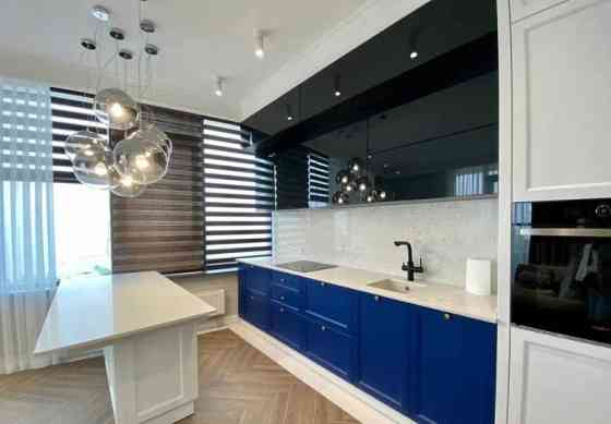 Оренда Квартира 3-кімнатна, 2/8 поверх на Фонтанская Дорога ул., 77а Одеса