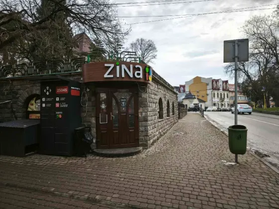 Продаж Окрема будівля / частина будівлі площа 47 кв.м 1-й поверх на Собранецька 2 Ужгород