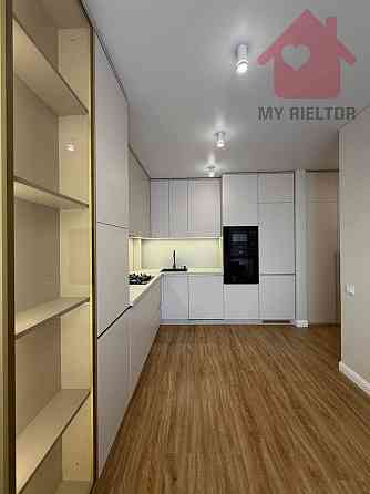 Продаж Квартира 2-кімнатна, 6/8 поверх на Бабяка Ужгород