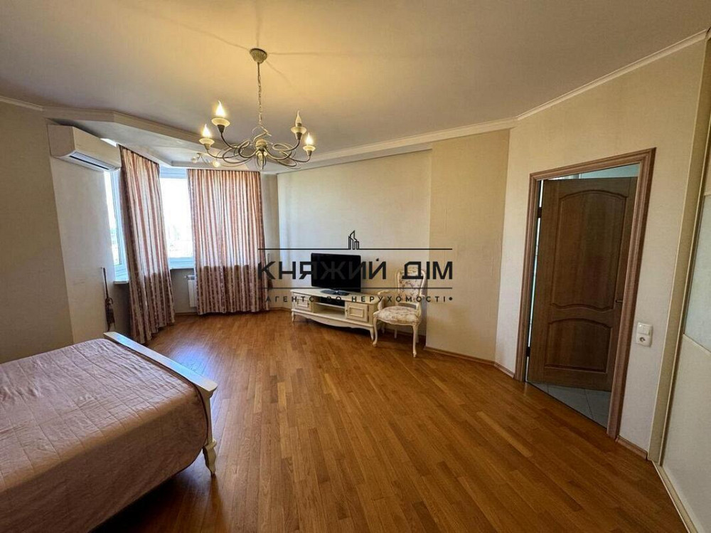 Продаж Квартира 2-кімнатна, 17/23 поверх на Саперно-слободская ул. Kiev - photo 1