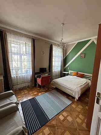 Продаж Квартира 3-кімнатна, 3/3 поверх на вул. Шевченка Тараса L'viv