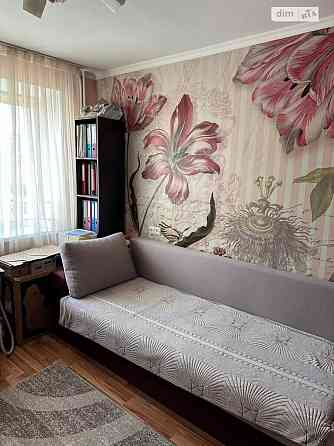 Продаж Квартира 4-кімнатна, 3/5 поверх на Янгеля Vinnytsya