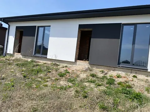 Продаж 1-поверховий   73 кв.м 4 кімн. на Веснянковий масив Рівне - фото 3