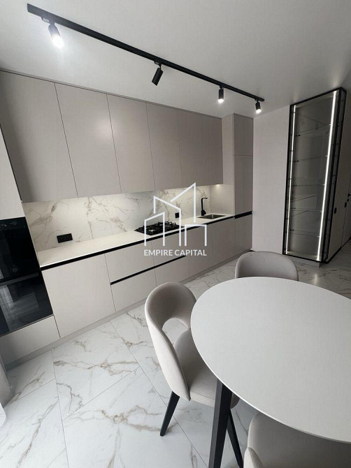 Продаж 2к Квартира 68 кв.м Угорська вул. Львов - изображение 4