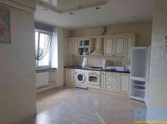 Продаж Квартира 3-кімнатна на ул. Картамышевская, 40/1 Одеса