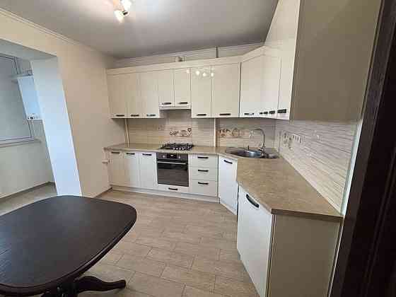 Продаж Квартира 1-кімнатна, 4/9 поверх на вул. Вовчинці / Потічна Івано-Франківськ