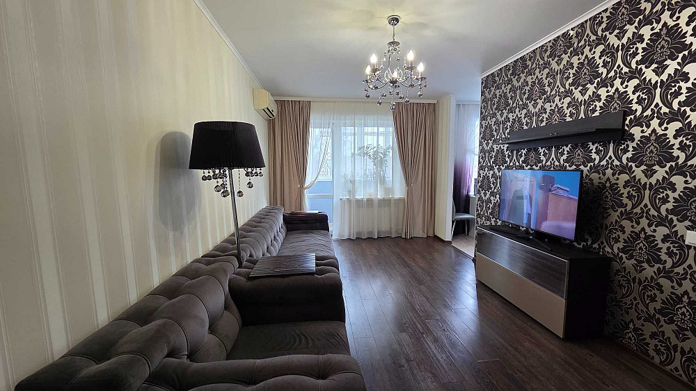 Продаж Квартира 3-кімнатна, 4/5 поверх на Ольжича вул., д. 11 Київ - фото 1