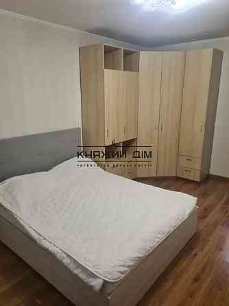 Оренда Квартира 1-кімнатна, 24/25 поверх на Сергeя Данченко ул Kiev