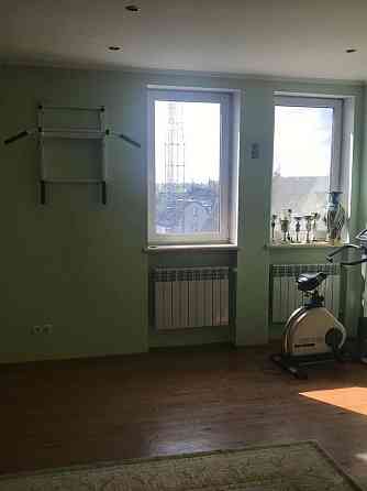 Продаж Будинок на Центральна Київ